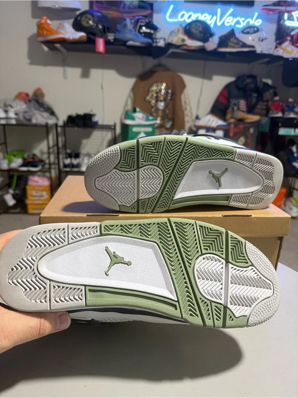 Jordan 4 Seafoam Size 10M